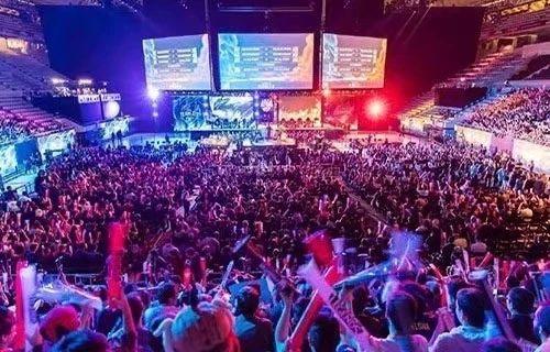 本国家队中 本国家队中